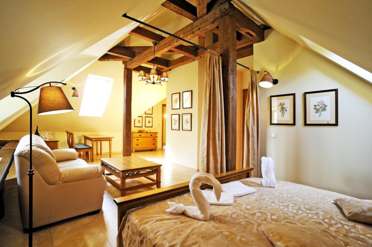 Hotel Kristin Hradek Decin Dış mekan fotoğraf