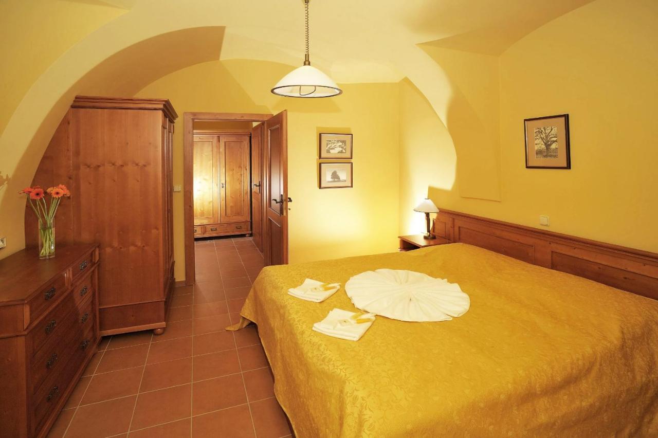 Hotel Kristin Hradek Decin Dış mekan fotoğraf