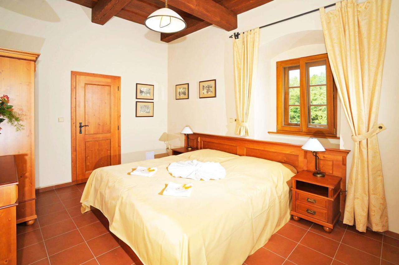 Hotel Kristin Hradek Decin Dış mekan fotoğraf