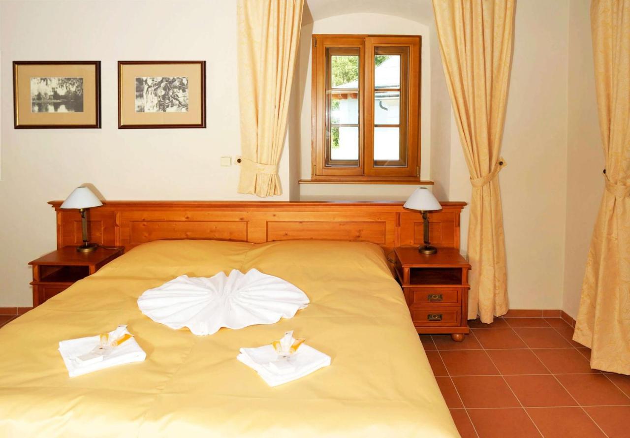 Hotel Kristin Hradek Decin Dış mekan fotoğraf