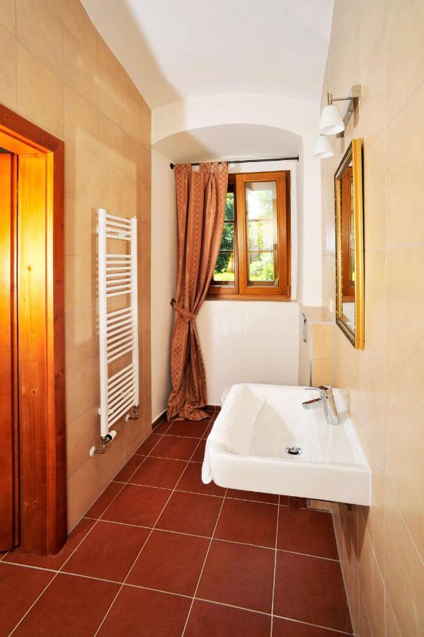 Hotel Kristin Hradek Decin Dış mekan fotoğraf